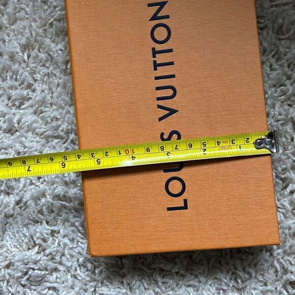 Authentic louis-vuitton box medium - Picture 15 of 15